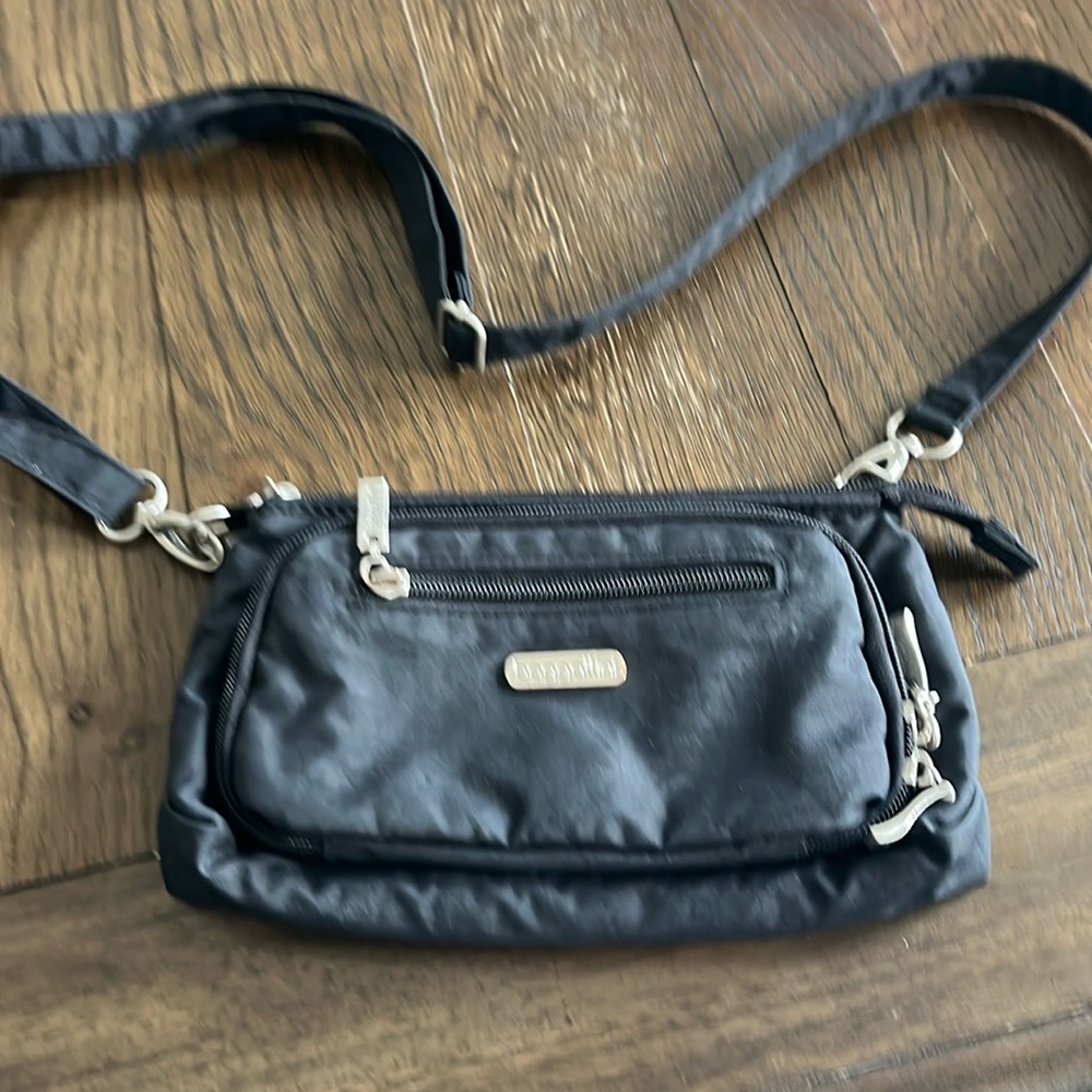 Baggallini bags super cute and lots of pockets